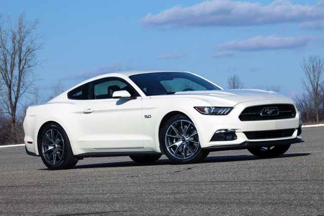 Mustang 50 Aniversario Mustang GT 2015 fastback