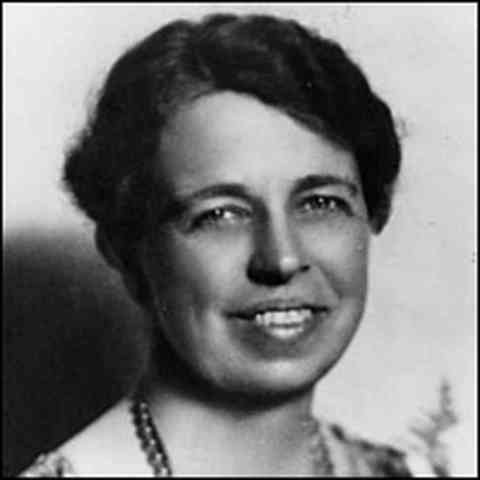 Roosevelt marries Eleanor Roosevelt