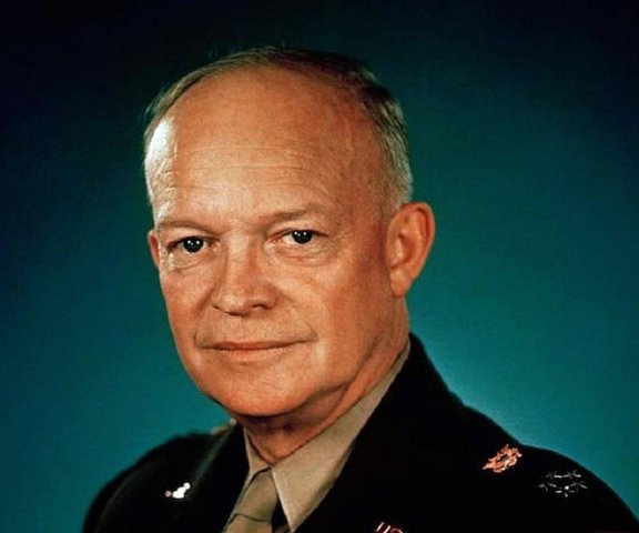 Dwight D. Eisenhower (EEUU)