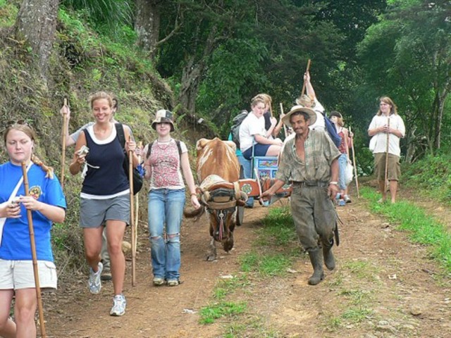 La visita a Costa Rica de parte de turistas foraneos.