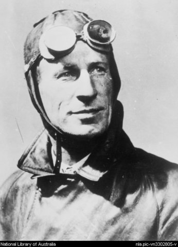 Realizing the great potential for air transport in Australia, Kingsford Smith formed a partnership with fellow pilot Keith Anderson.