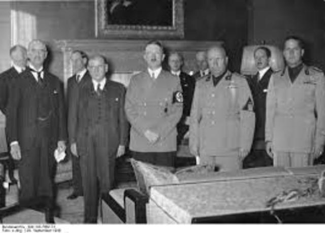 Germany, Italy, Great Britain, and France sign the Munich Agreement.