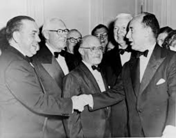 Day 10: Adlai Stevenson confronts Solviets