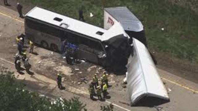 Tenido un accidente grave en su autobús de gira