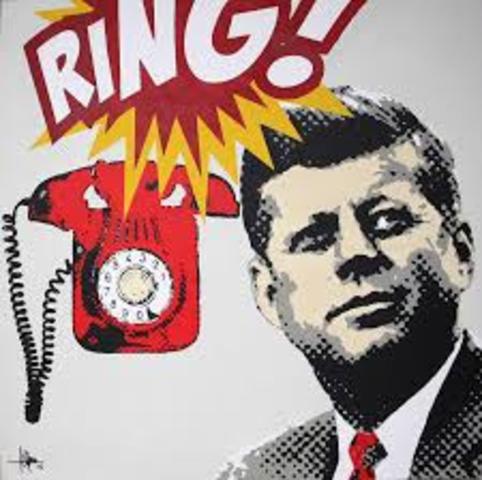 Inicia la "Comunicación vía Teléfono Rojo"