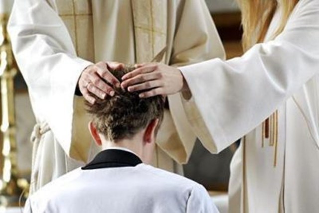 Komfirmasjonen blir innført