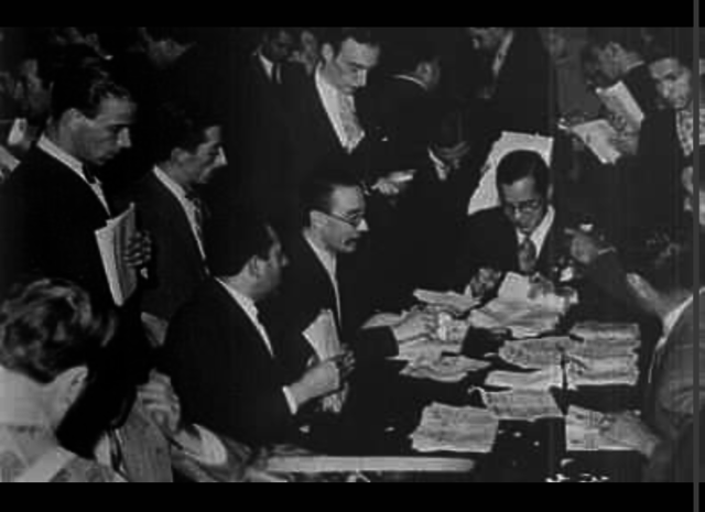 Aprobación de la Ley 600