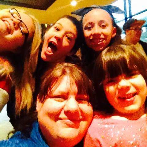 curcis with friendsand family