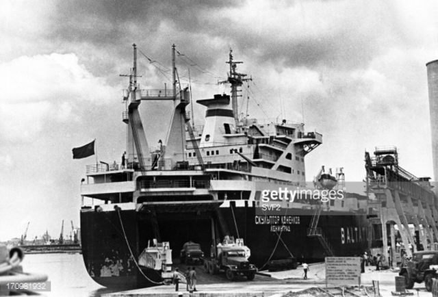 Freighters Go Back to Europe