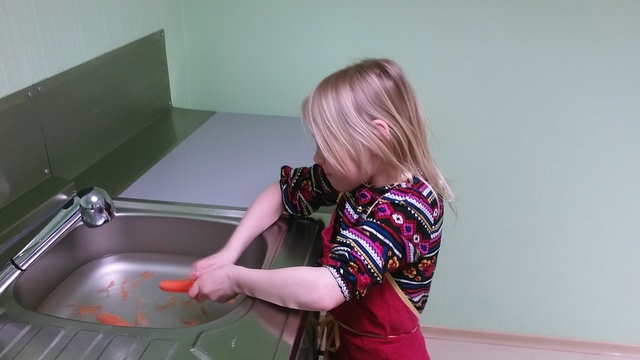 Pese ja puhasta porgandid