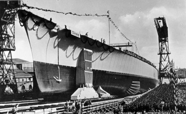Frau von Hassel christens the battleship named after her father