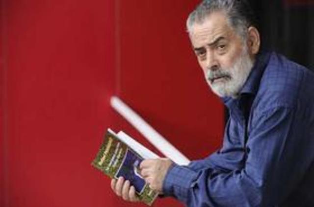 Se publica "Aislada órbita"