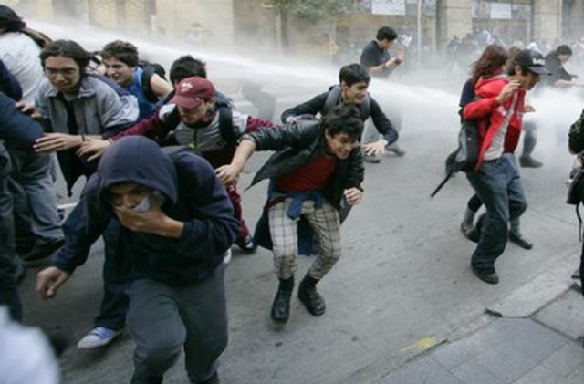 Represión Estudiantil