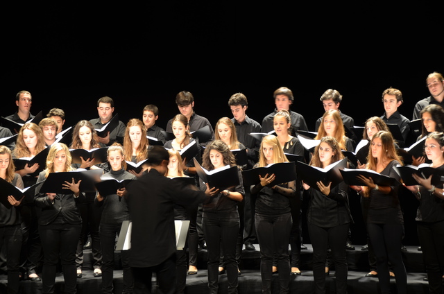 Entre al coro de la escuela