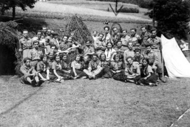 Jewish Fighting Organization (ZOB) is established