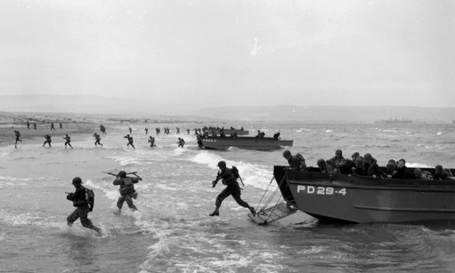 US and British troops landed