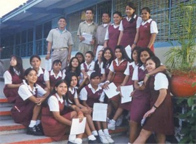 1973-1976 Educación Secundaria