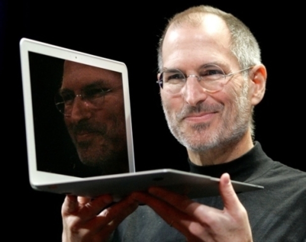 8) Steve Jobs volviendo a Apple
