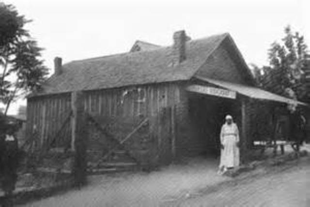 Cook left Davis Hall Plantation (Fiction)