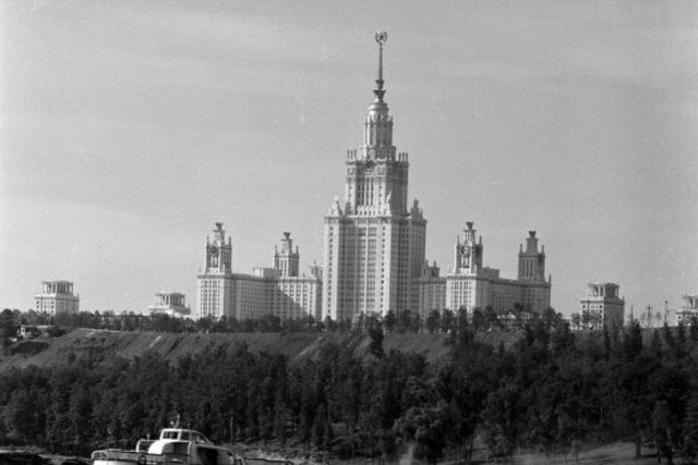 Почступление в МГУ