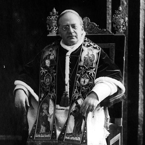 Mussolini gained support from Pope Pius XI