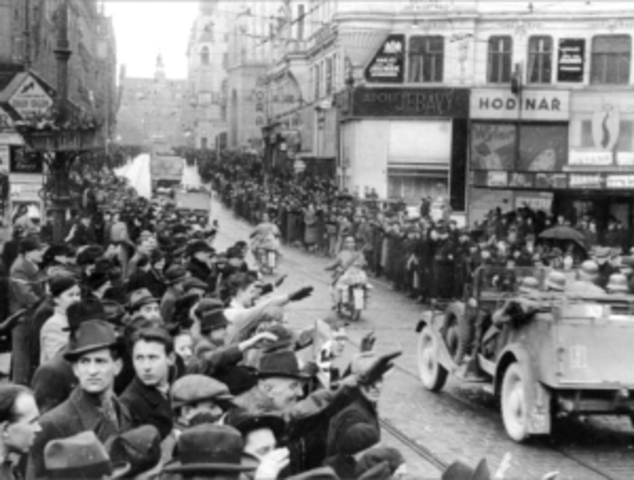 HItler completely occupies czechoslovakia