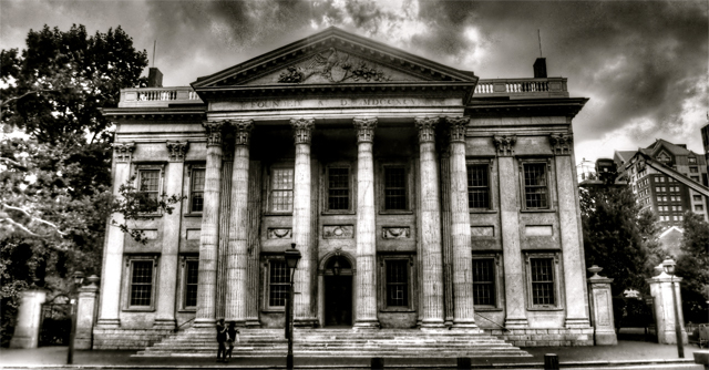 New Yorks' Bank of The US Collapses