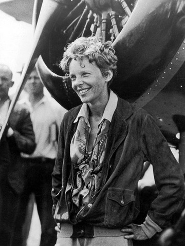 Amelia Earhart starts her solo flight
