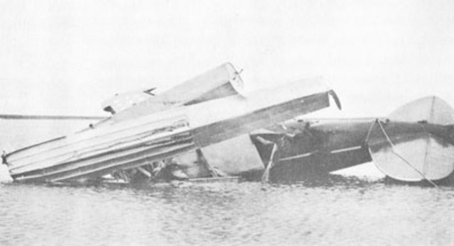 Wiley Post and Will Rogers Die in a Plane Accident