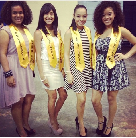 Otorgacion de premio excelencia académica.