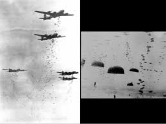 Con el ataque aéreo angloamericano sobre Colonia comienza el bombardeo masivo de las ciudades alemanas.