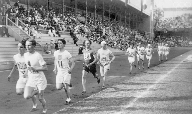 Inclusión de la prueba de los 400 m lisos en la rama masculina