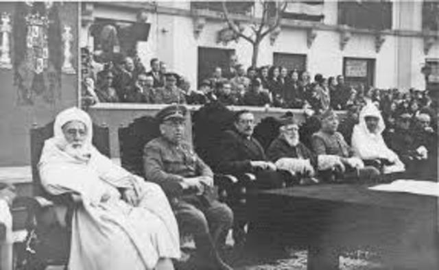 Los aliados se retiran de la fallida campaña de Gallipolli. El imperio Britanico sufre 205 mil bajas