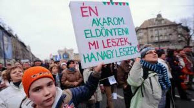 Hungria Vive Crisis Economica por la Corrupcion.