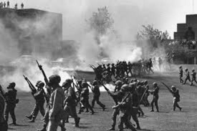 Kent state shooting (Monday, May 4, 1970)