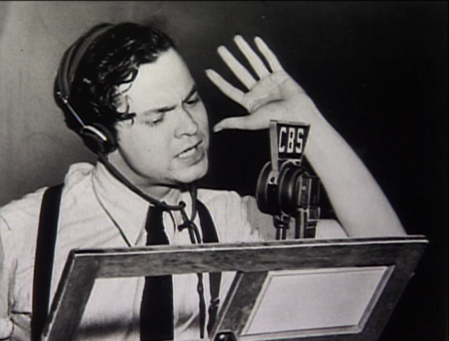 Orson Welles airs his famous War of the Worlds broadcast on CBS radio