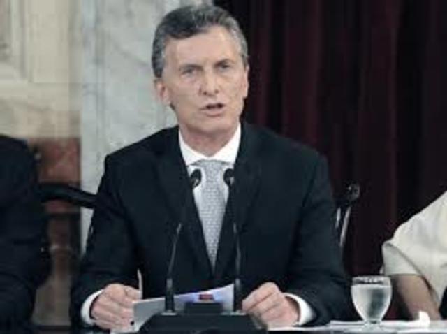 Duro discurso en apertura del Congreso