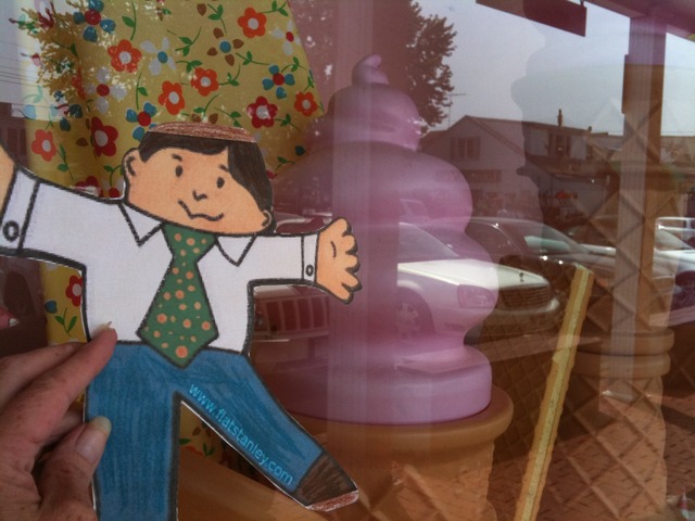 Flat Stanley Stops for Icecream