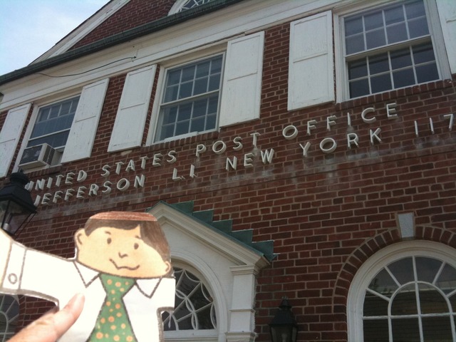 Flat Stanley goes to the Post Office