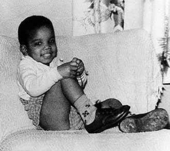 Nacimiento de Michael Jackson