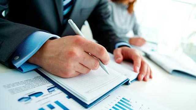 LEY 73 y 78 de 1935 Se asocia la testificacion a través de una Firma del REVISOR FISCAL