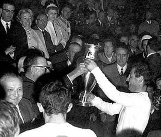 REAL CONSIGUE SU SEXTO TRIUNFO Y QUEDA MARCADO TRAS LA MUERTE DE SANTIAGO BERNABEU