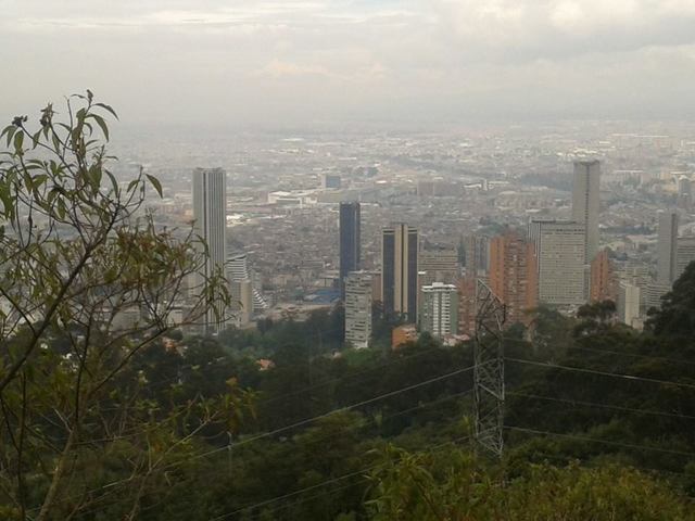 mi madre decide  irse a venir a bogota