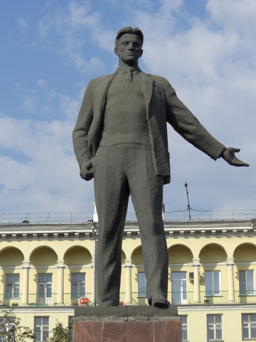 The monument of V.Mayakovskiy now