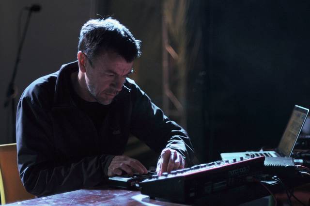 Electronic listening