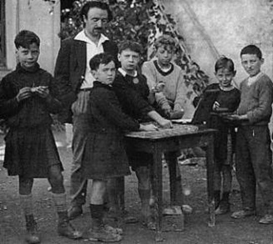 Célestin Freinet Noción de la educación