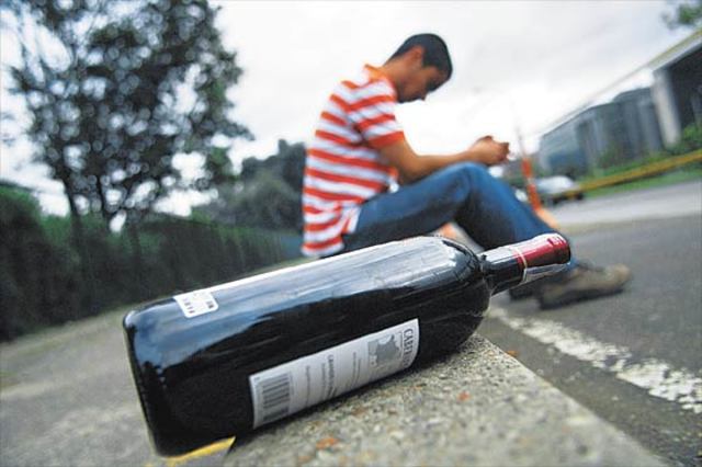 Ley de prohibición del consumo de alcohol en espacio público