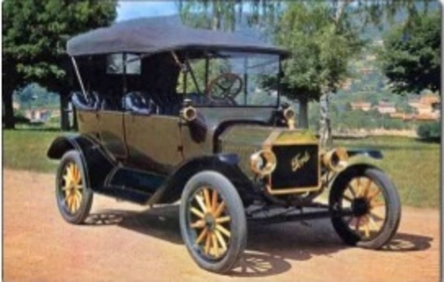1906  primer automóvil con motor de gasolina