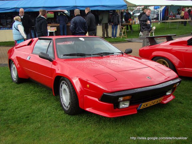 1981 automóvil impulsado por un motor de 2.2 litros