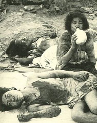 Atomic bomb dropped on Nagasaki
